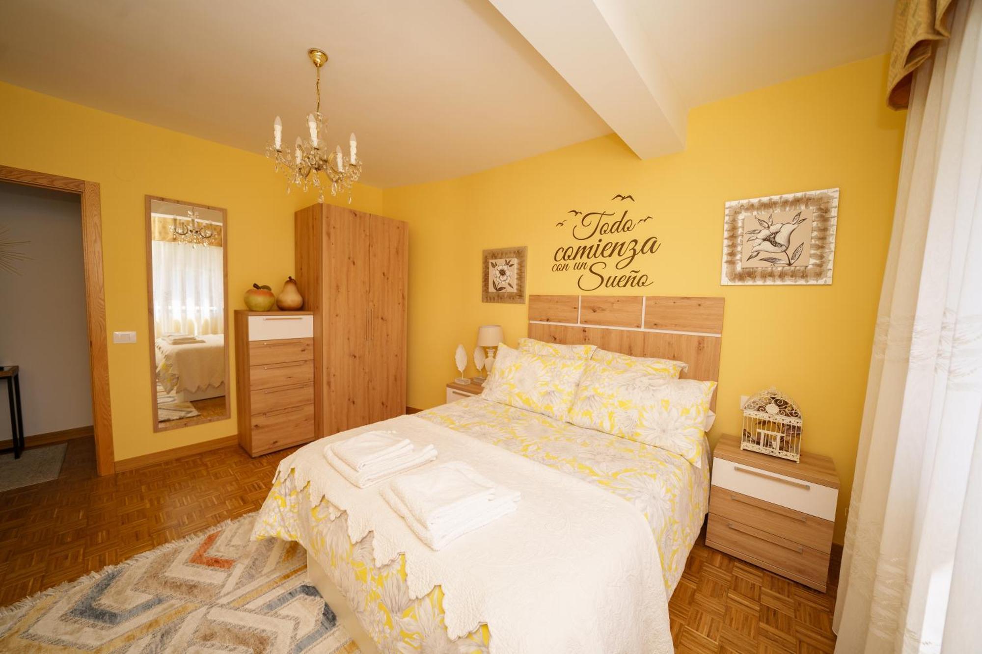 Antoxos Sacra Home II Chantada Extérieur photo